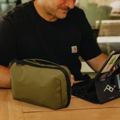Tech Pouch